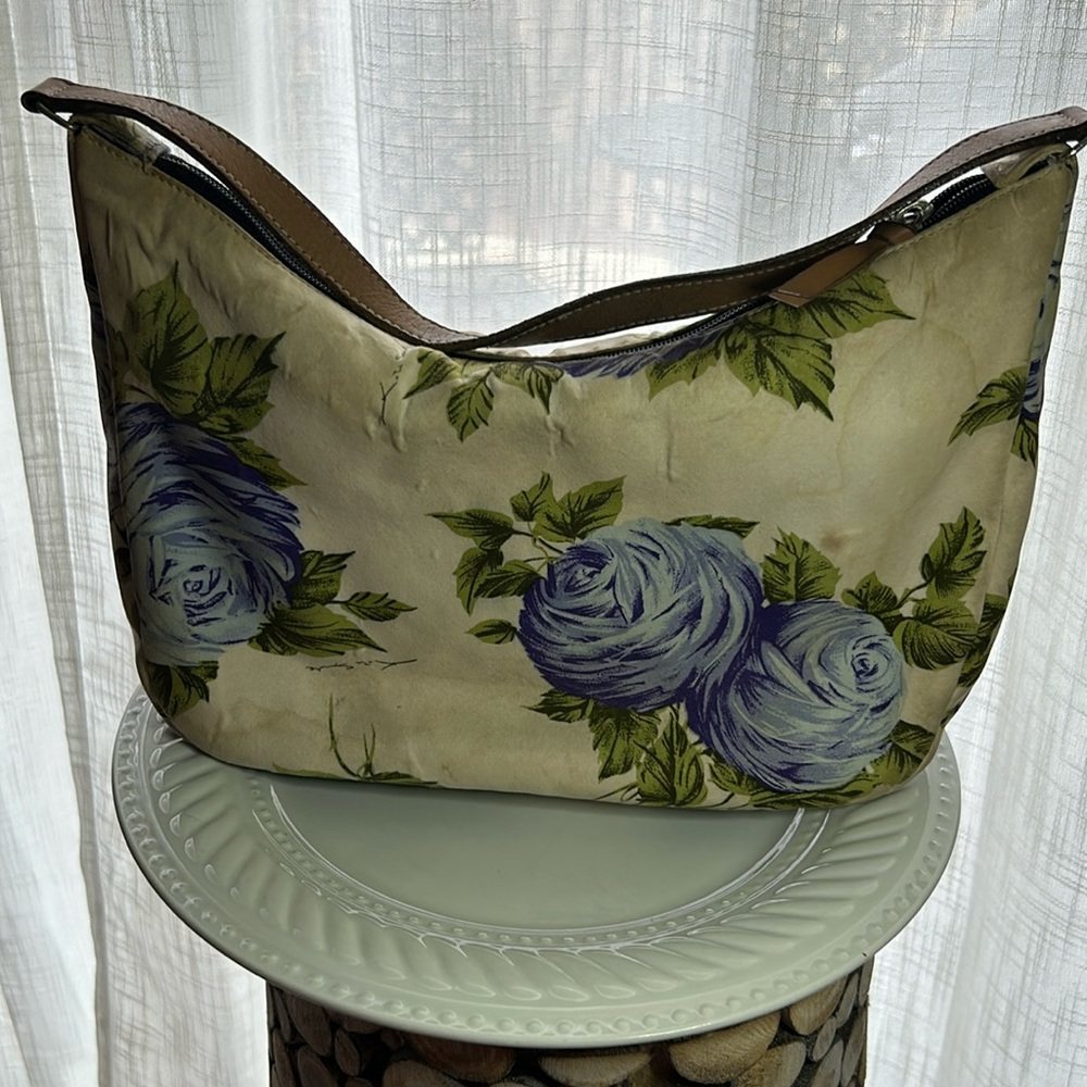 Vintage Kate Spade cabbage rose print.